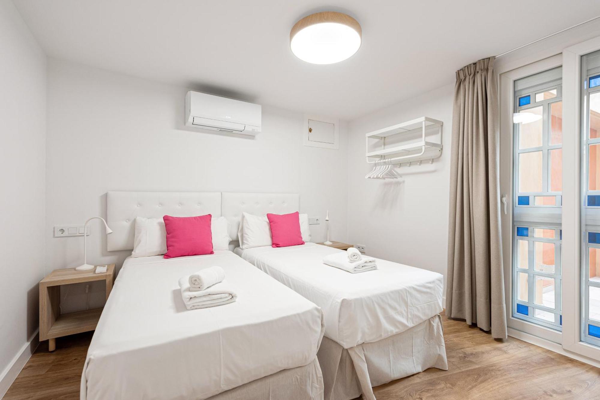 Stay U-Nique Apartment Plaza De La Merced Malaga Ngoại thất bức ảnh