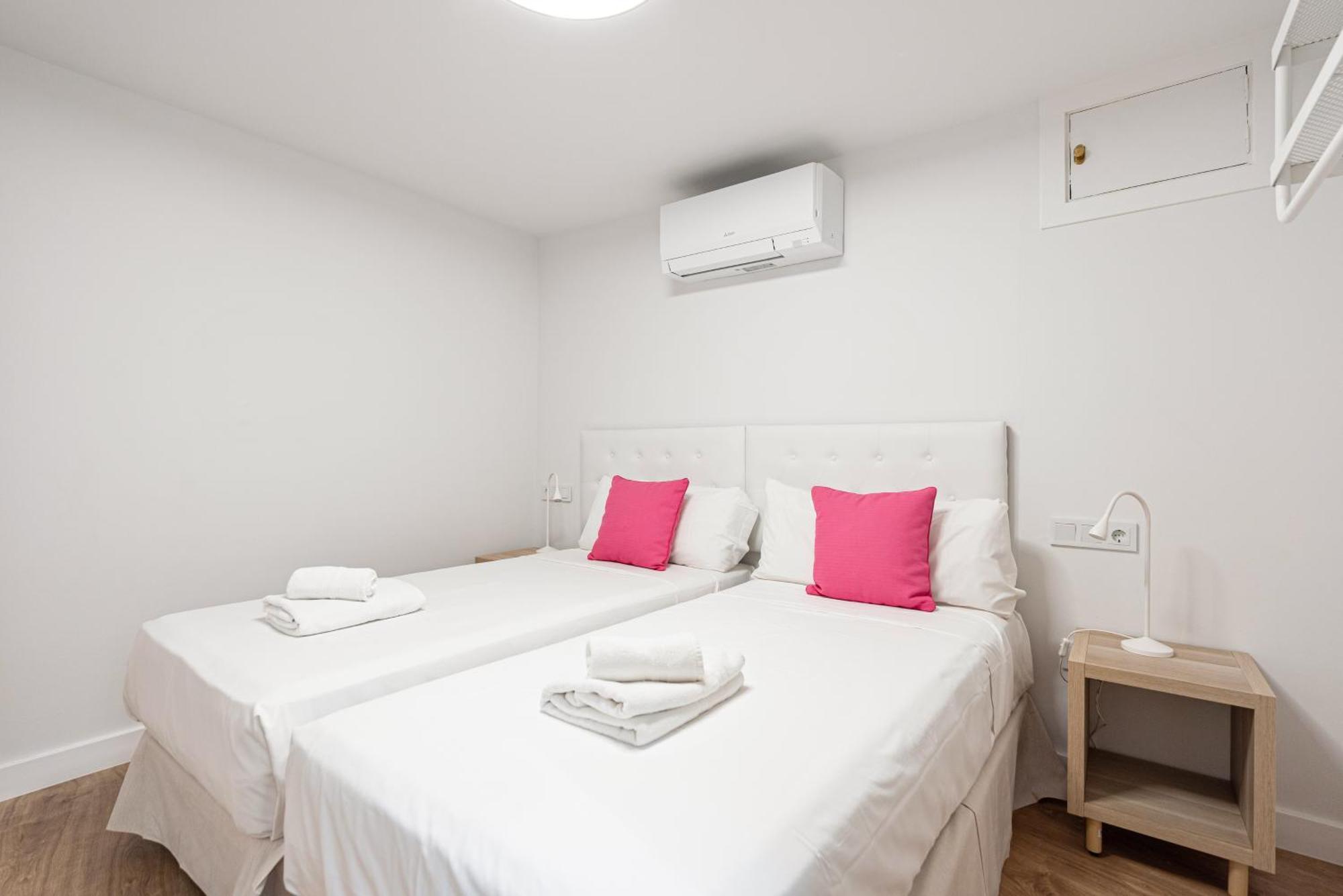 Stay U-Nique Apartment Plaza De La Merced Malaga Ngoại thất bức ảnh